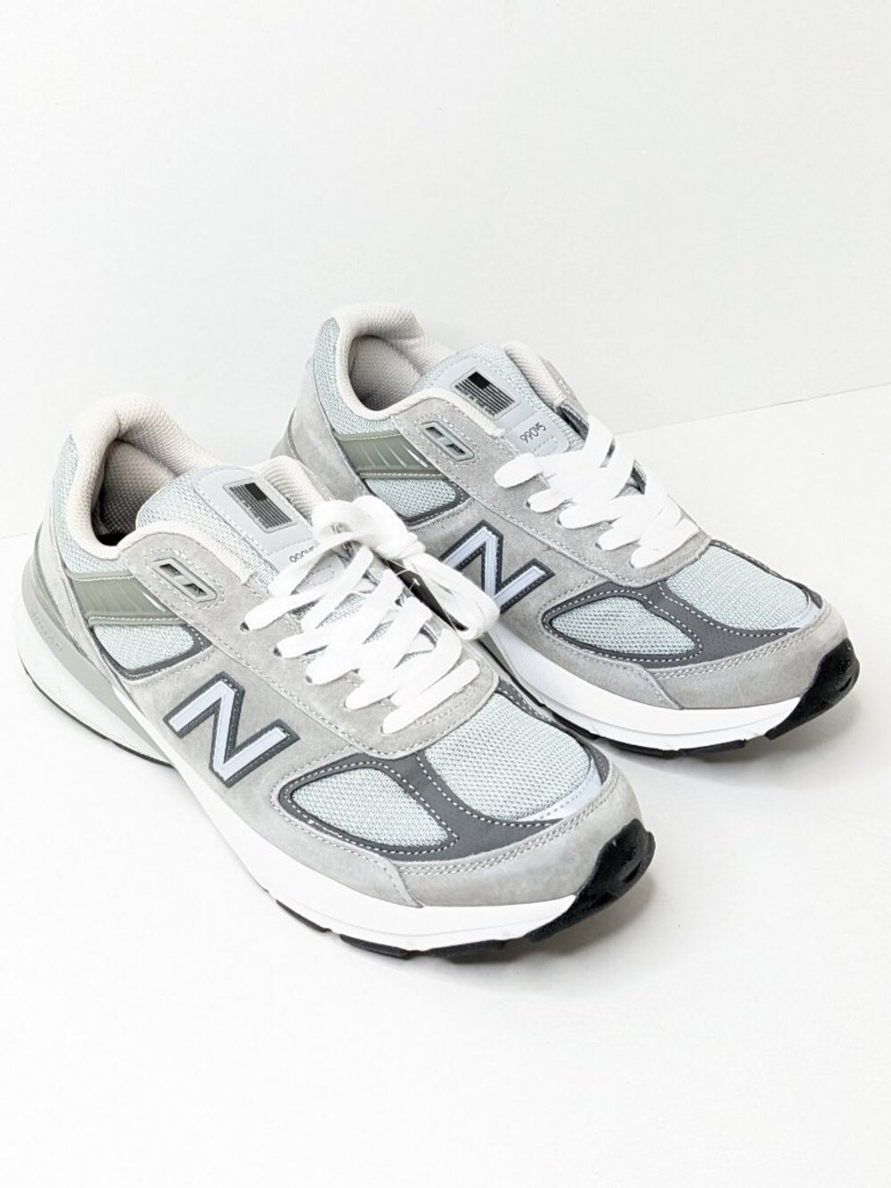 New Balance 990v5 Athletic Sneakers Grey Suede Men's 9.5